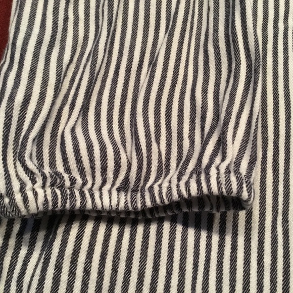 Woman’s navy tie front tunic - Picture 3 of 5